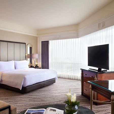 Jw Marriott Hotel Surabaya Esterno foto