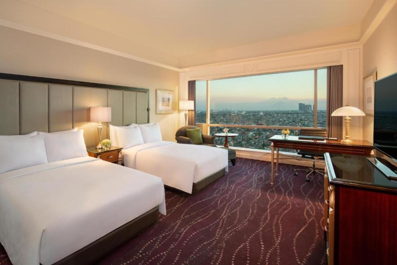 Jw Marriott Hotel Surabaya Esterno foto