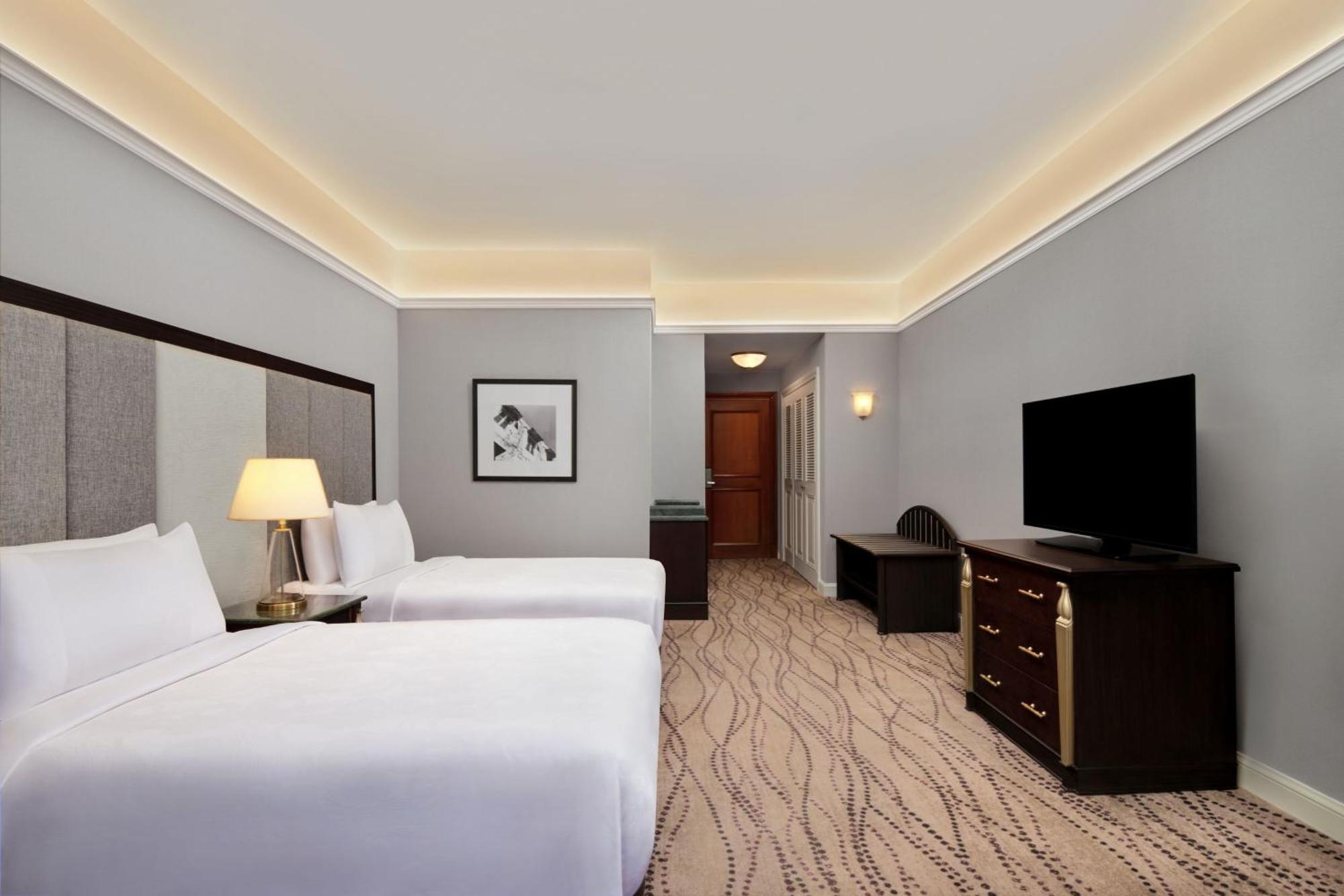 Jw Marriott Hotel Surabaya Esterno foto