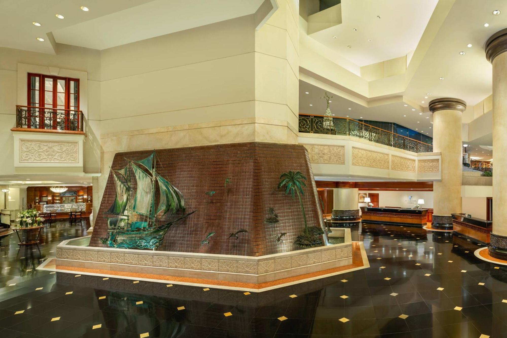 Jw Marriott Hotel Surabaya Esterno foto