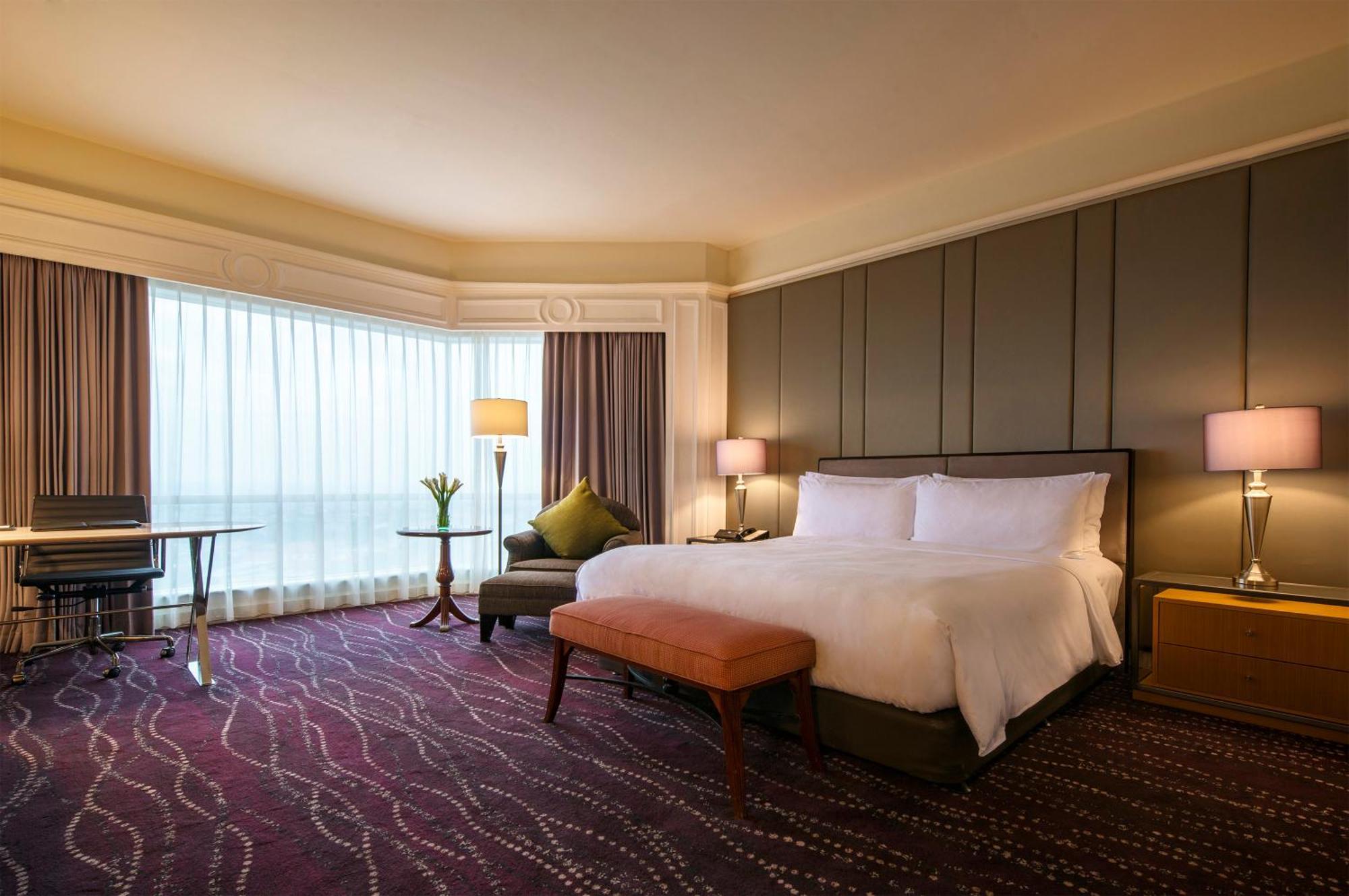 Jw Marriott Hotel Surabaya Esterno foto